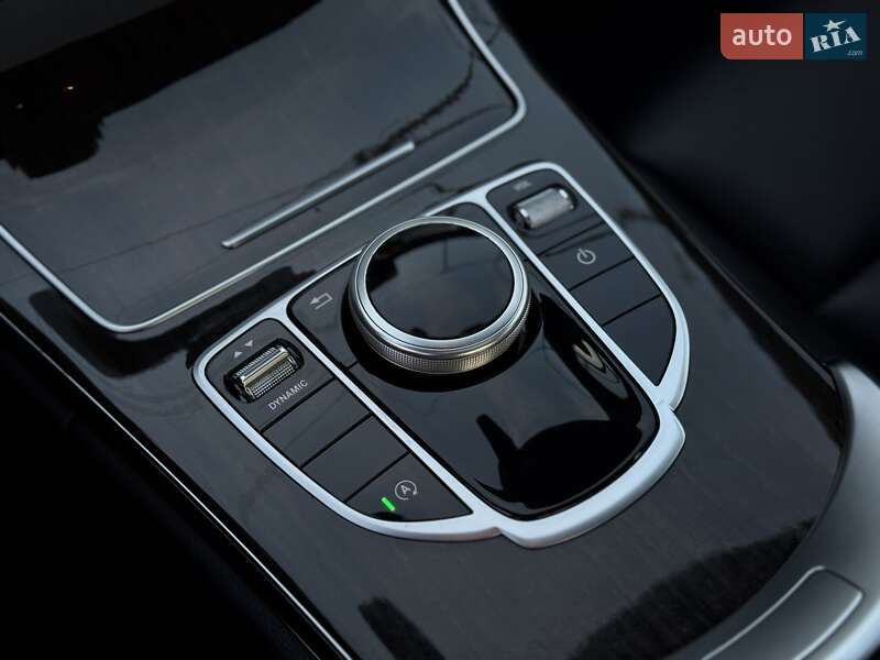 Седан Mercedes-Benz C-Class 2018 в Києві фото 33 Седан Mercedes-Benz C-Class 2018 в Києві