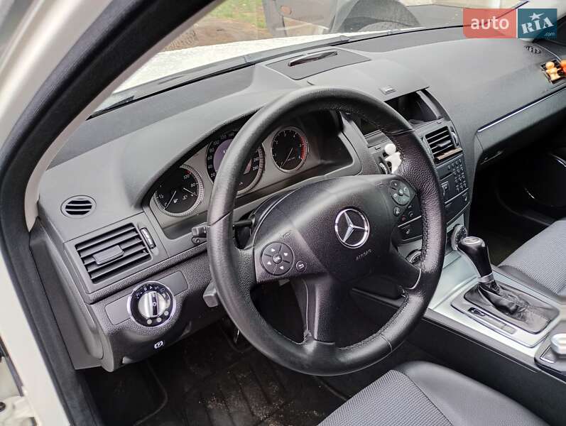 Универсал Mercedes-Benz C-Class 2009 в Коцюбинском