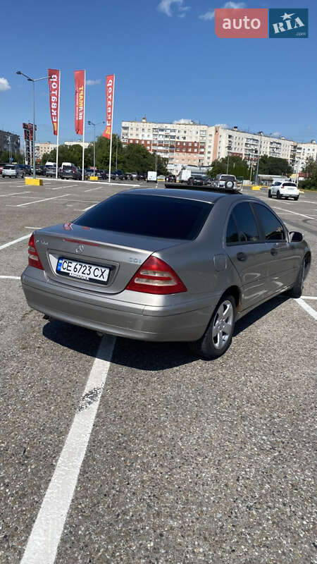 Седан Mercedes-Benz C-Class 2003 в Чернівцях