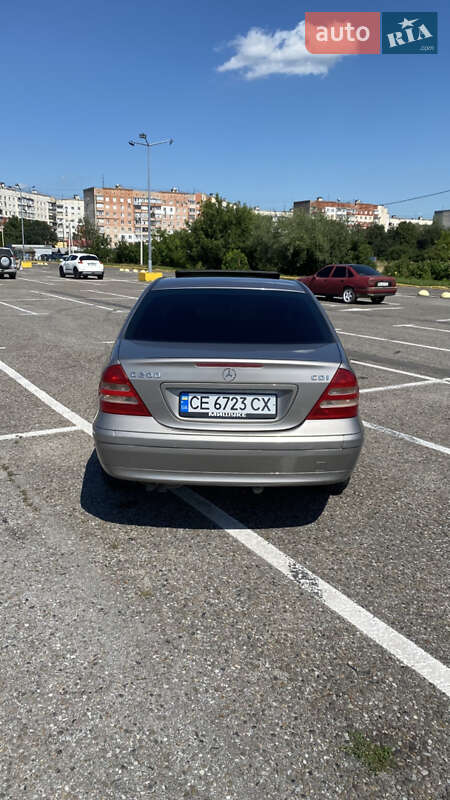 Седан Mercedes-Benz C-Class 2003 в Чернівцях