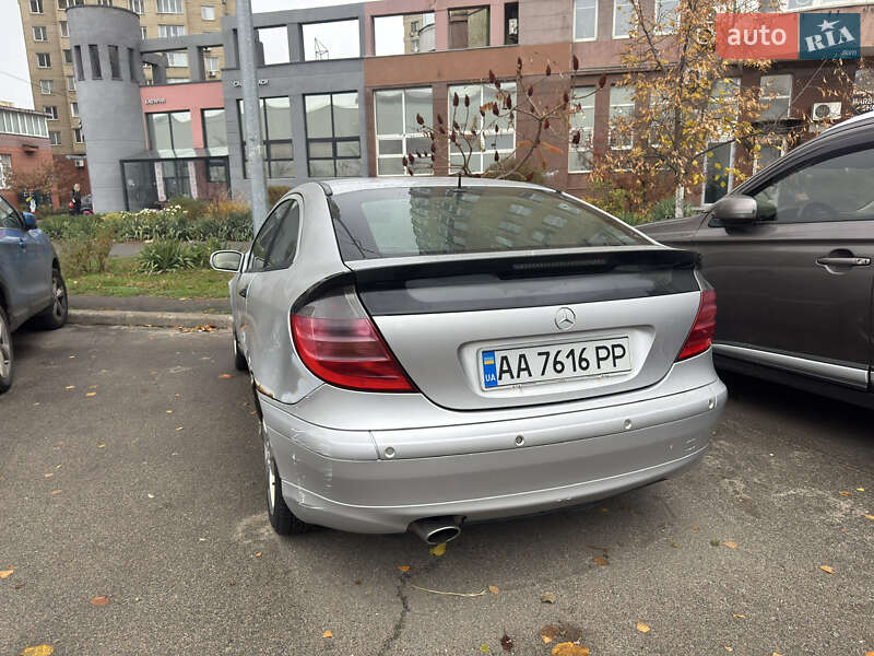 Купе Mercedes-Benz C-Class 2001 в Киеве