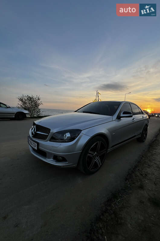 Седан Mercedes-Benz C-Class 2008 в Одессе
