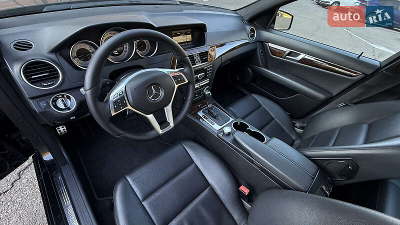 Седан Mercedes-Benz C-Class 2014 в Одесі фото 19 Седан Mercedes-Benz C-Class 2014 в Одесі