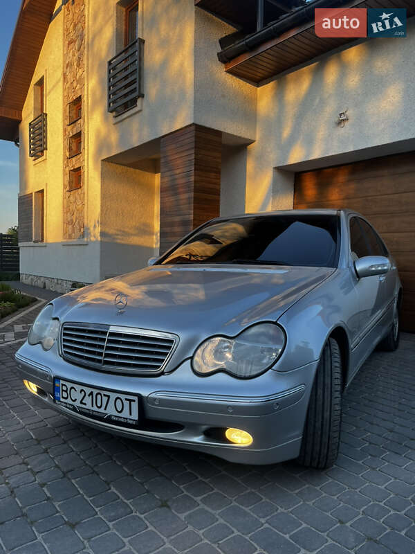 Mercedes-Benz C-Class 2003 Mercedes-Benz C-Class 2003