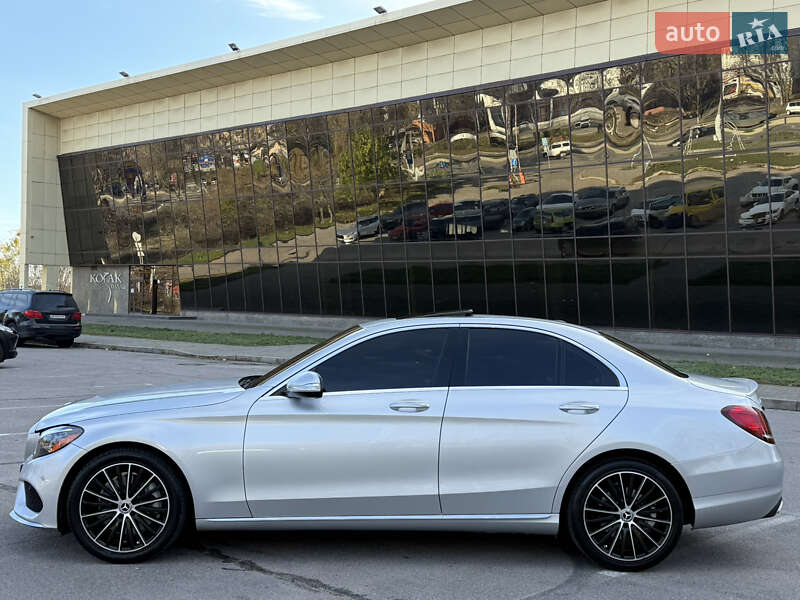 Седан Mercedes-Benz C-Class 2018 в Запоріжжі фото 3 Седан Mercedes-Benz C-Class 2018 в Запоріжжі
