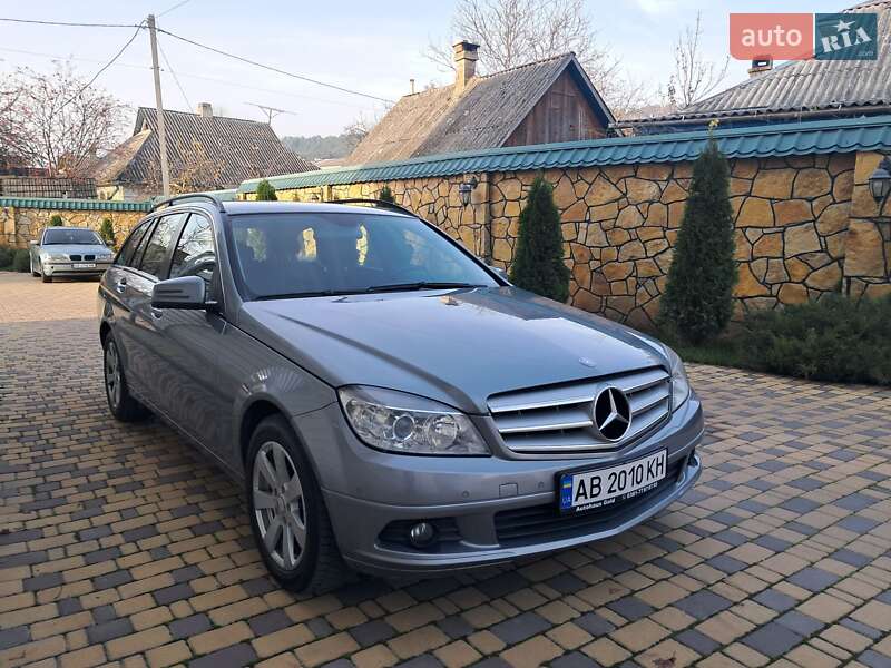 Универсал Mercedes-Benz C-Class 2008 в Могилев-Подольске