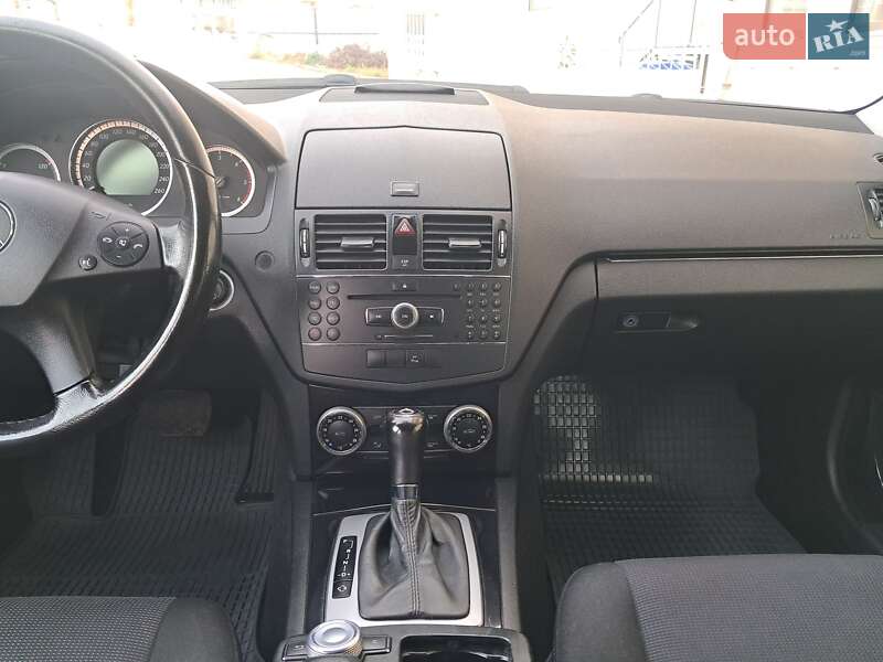 Универсал Mercedes-Benz C-Class 2008 в Могилев-Подольске