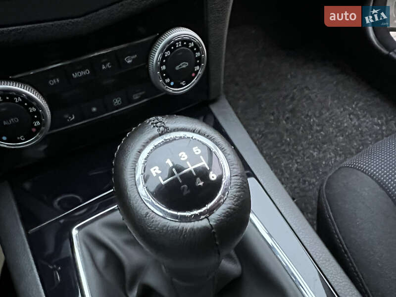 Універсал Mercedes-Benz C-Class 2008 в Луцьку