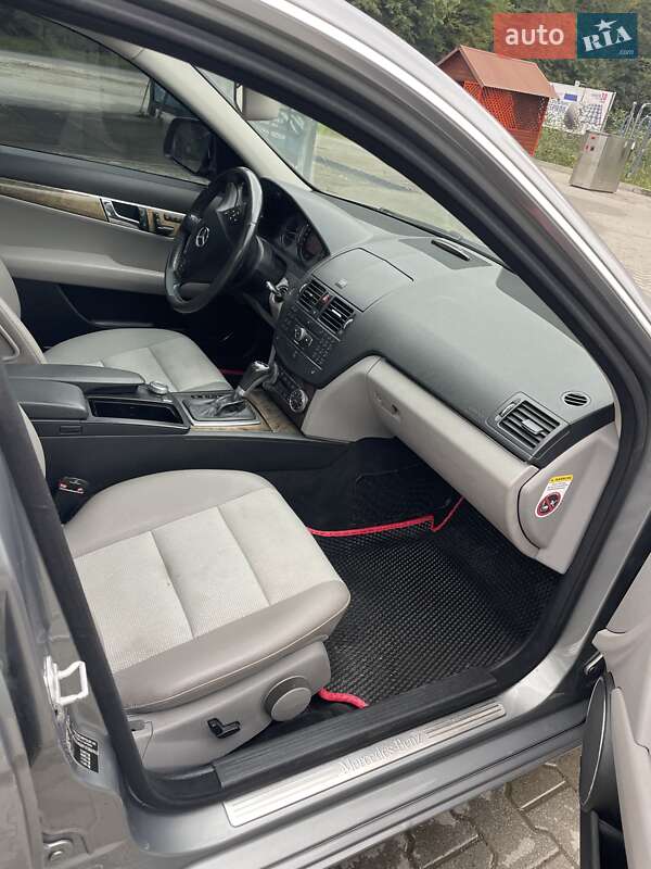 Седан Mercedes-Benz C-Class 2007 в Тячеве