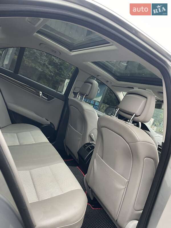 Седан Mercedes-Benz C-Class 2007 в Тячеве
