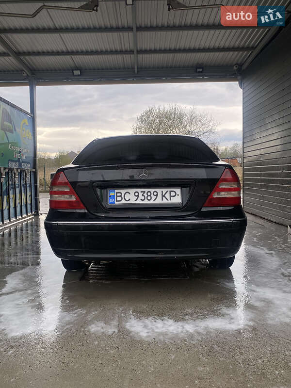 Седан Mercedes-Benz C-Class 2000 в Дрогобыче