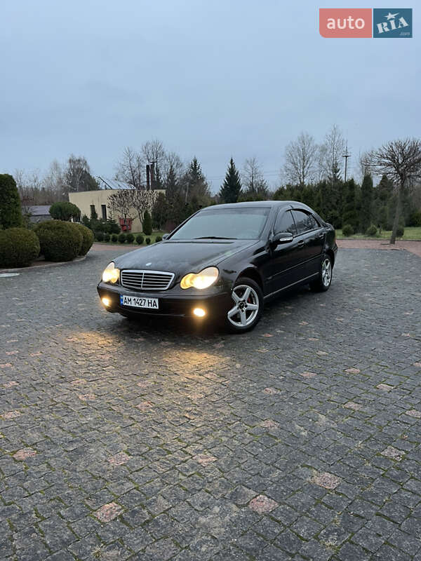 Седан Mercedes-Benz C-Class 2003 в Житомирі фото 2 Седан Mercedes-Benz C-Class 2003 в Житомирі