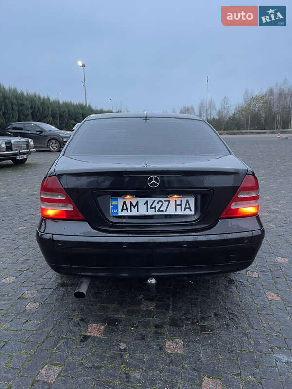 Седан Mercedes-Benz C-Class 2003 в Житомирі фото 19 Седан Mercedes-Benz C-Class 2003 в Житомирі