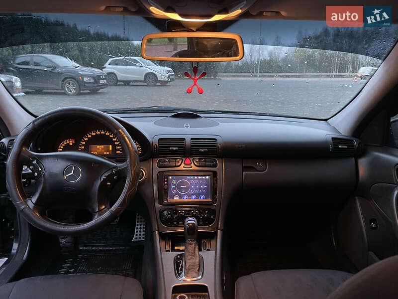 Седан Mercedes-Benz C-Class 2003 в Житомирі фото 24 Седан Mercedes-Benz C-Class 2003 в Житомирі