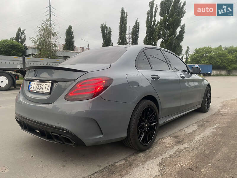 Седан Mercedes-Benz C-Class 2015 в Киеве