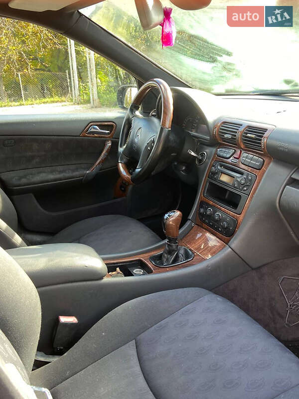 Седан Mercedes-Benz C-Class 2001 в Хмельницькому