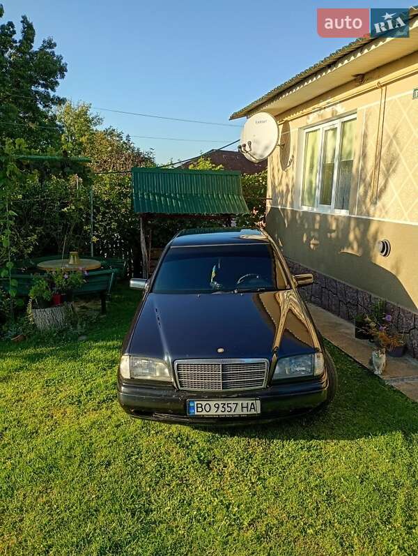 Седан Mercedes-Benz C-Class 1996 в Чорткові