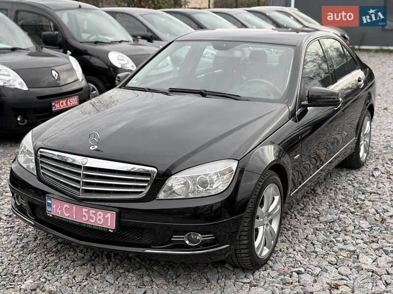 Седан Mercedes-Benz C-Class 2010 в Вінниці