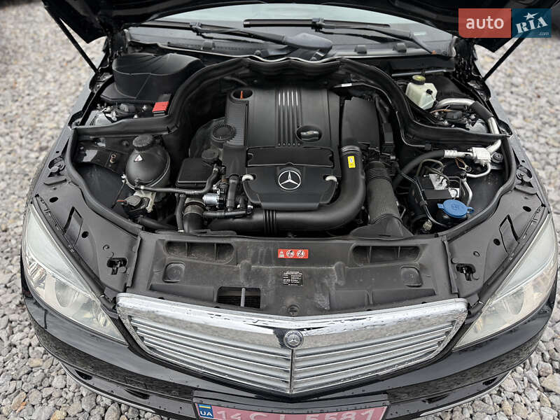 Седан Mercedes-Benz C-Class 2010 в Вінниці