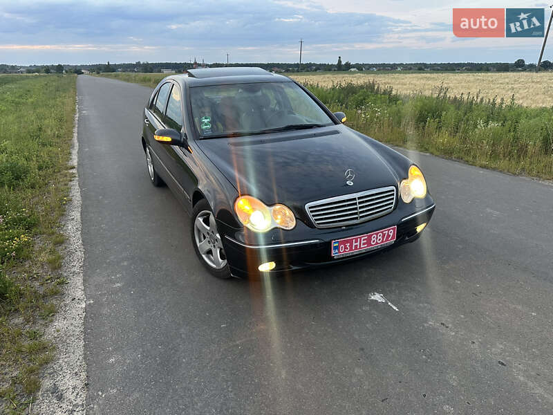 Седан Mercedes-Benz C-Class 2003 в Дерно фото 2 Седан Mercedes-Benz C-Class 2003 в Дерно