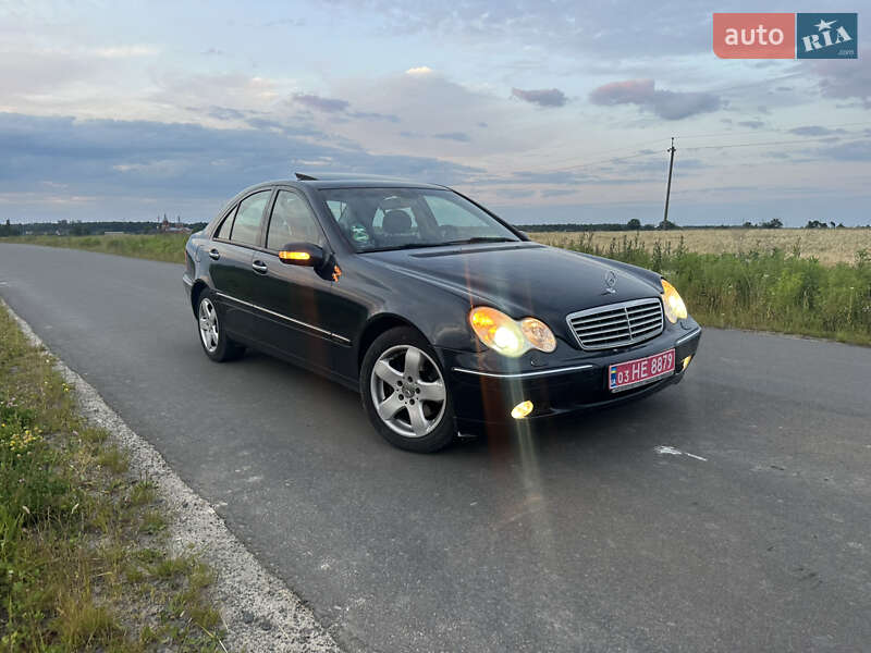 Седан Mercedes-Benz C-Class 2003 в Дерно фото 9 Седан Mercedes-Benz C-Class 2003 в Дерно