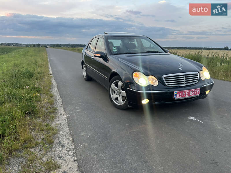 Седан Mercedes-Benz C-Class 2003 в Дерно фото 8 Седан Mercedes-Benz C-Class 2003 в Дерно
