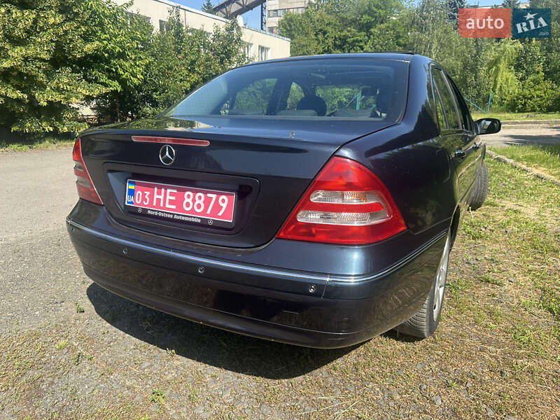 Седан Mercedes-Benz C-Class 2003 в Дерно фото 16 Седан Mercedes-Benz C-Class 2003 в Дерно