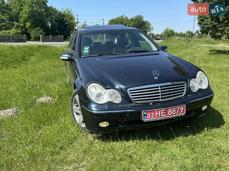 Седан Mercedes-Benz C-Class 2003 в Дерно фото 35 Седан Mercedes-Benz C-Class 2003 в Дерно