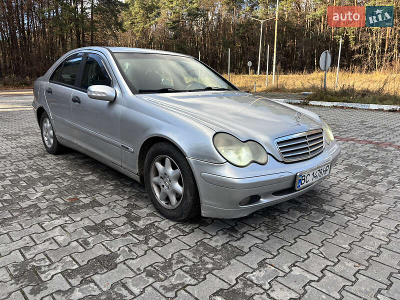 Седан Mercedes-Benz C-Class 2002 в Ивано-Франково фото 7 Седан Mercedes-Benz C-Class 2002 в Ивано-Франково