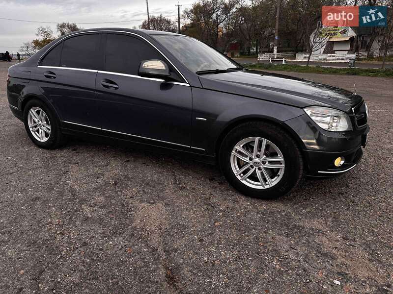 Седан Mercedes-Benz C-Class 2007 в Білгороді-Дністровському