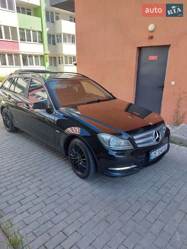Універсал Mercedes-Benz C-Class 2011 в Львові