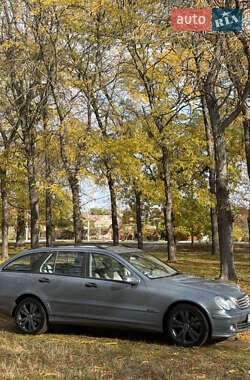 Универсал Mercedes-Benz C-Class 2004 в Измаиле