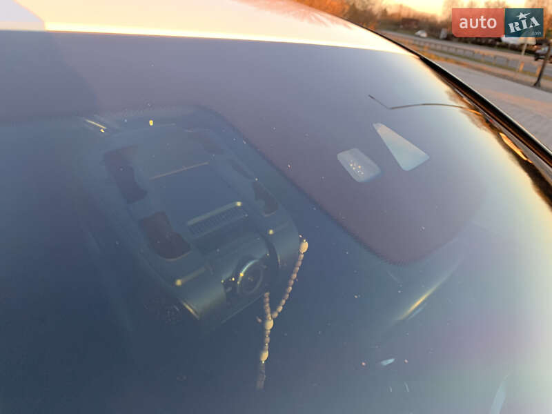 Седан Mercedes-Benz C-Class 2019 в Тернополе