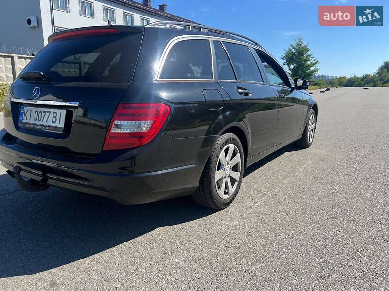Універсал Mercedes-Benz C-Class 2012 в Києві фото 3 Універсал Mercedes-Benz C-Class 2012 в Києві