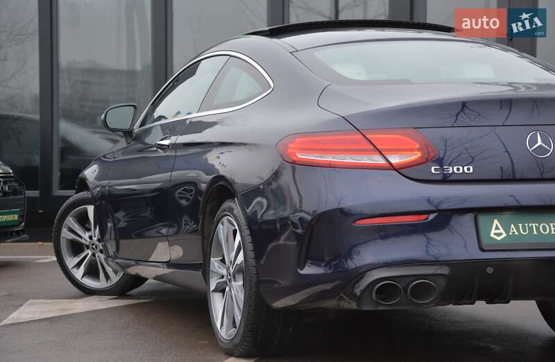 Купе Mercedes-Benz C-Class 2020 в Киеве фото 12 Купе Mercedes-Benz C-Class 2020 в Киеве