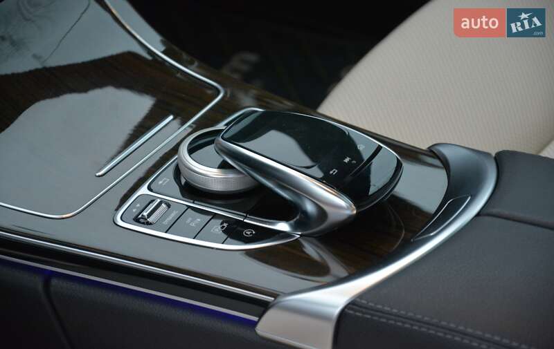 Купе Mercedes-Benz C-Class 2020 в Киеве фото 48 Купе Mercedes-Benz C-Class 2020 в Киеве
