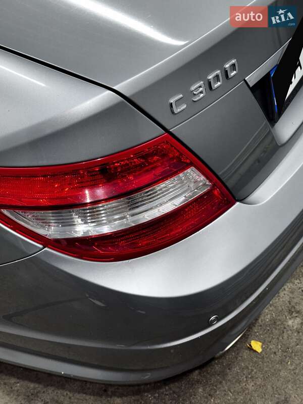 Седан Mercedes-Benz C-Class 2007 в Киеве фото 40 Седан Mercedes-Benz C-Class 2007 в Киеве