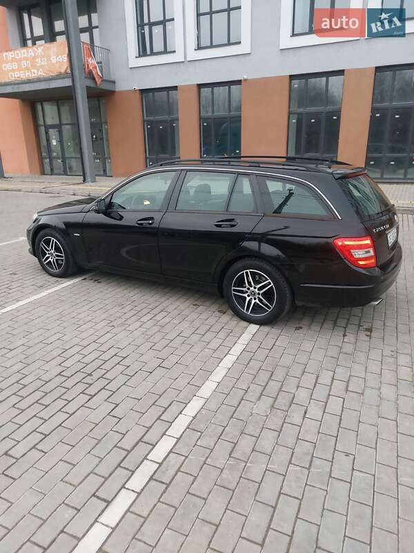 Универсал Mercedes-Benz C-Class 2011 в Львове фото 4 Универсал Mercedes-Benz C-Class 2011 в Львове