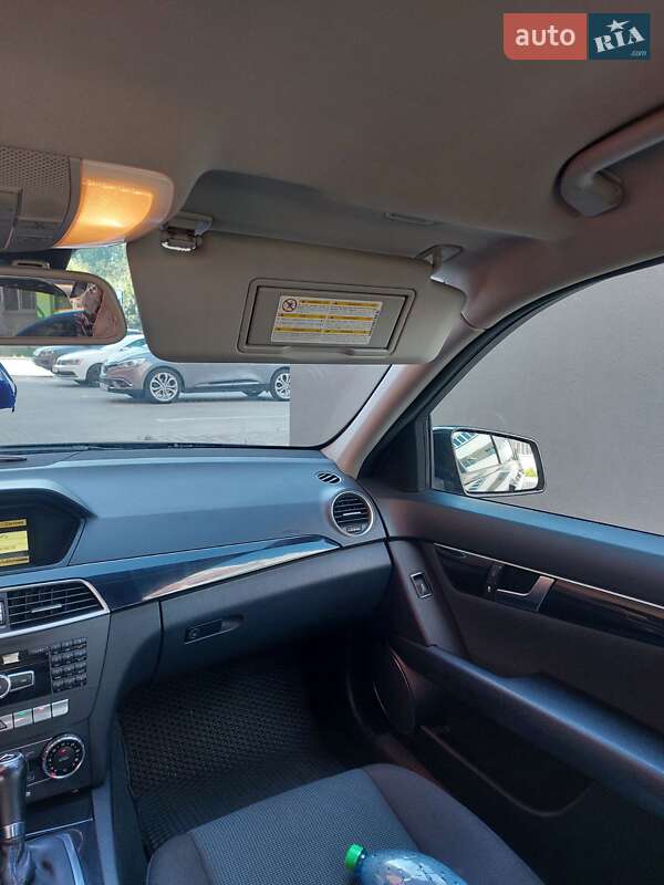 Универсал Mercedes-Benz C-Class 2011 в Львове фото 14 Универсал Mercedes-Benz C-Class 2011 в Львове