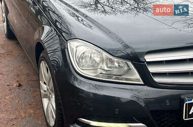 Универсал Mercedes-Benz C-Class 2013 в Киеве