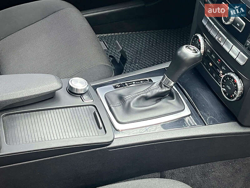 Универсал Mercedes-Benz C-Class 2013 в Киеве фото 18 Универсал Mercedes-Benz C-Class 2013 в Киеве