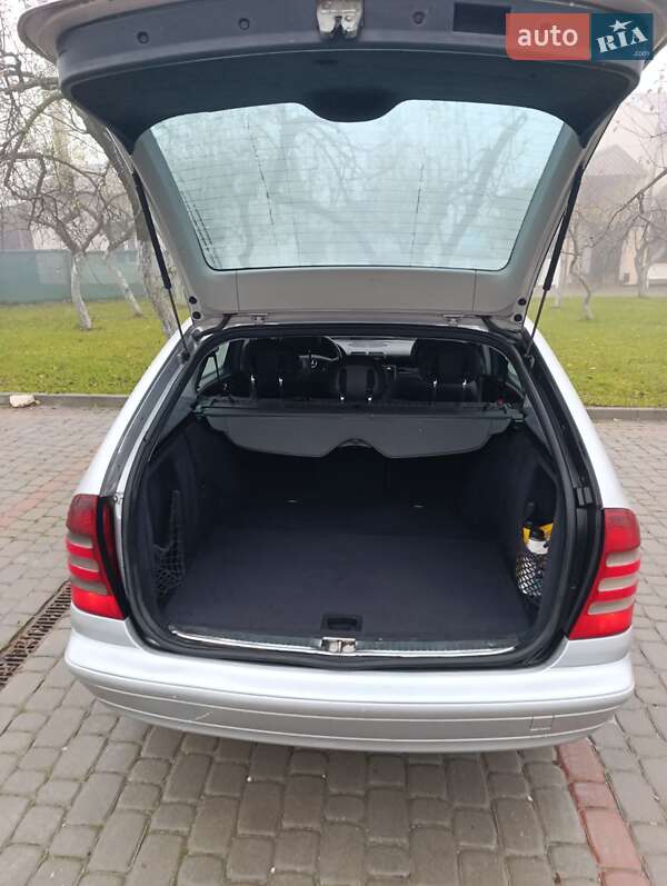 Универсал Mercedes-Benz C-Class 2004 в Дунаевцах фото 8 Универсал Mercedes-Benz C-Class 2004 в Дунаевцах