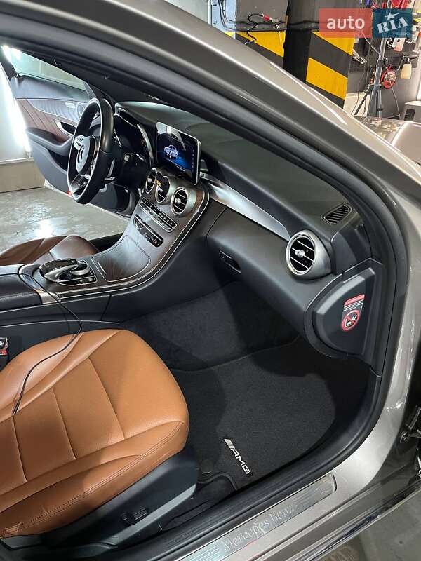 Седан Mercedes-Benz C-Class 2018 в Києві
