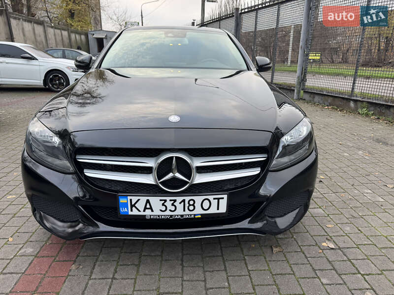 Седан Mercedes-Benz C-Class 2015 в Запорожье