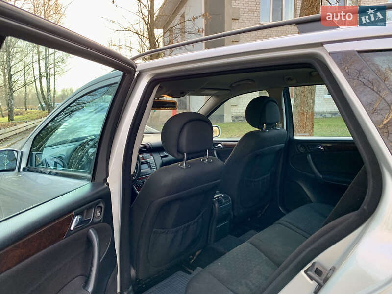 Универсал Mercedes-Benz C-Class 2006 в Малине