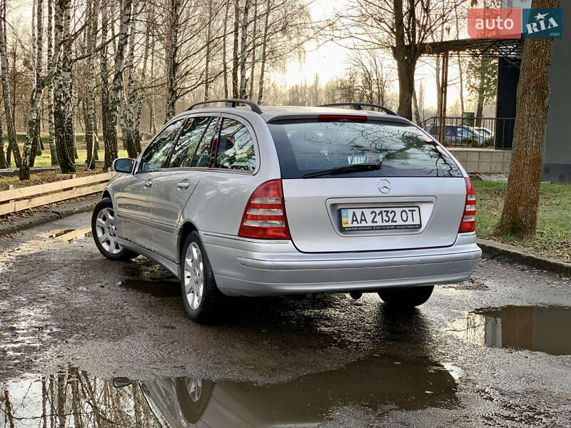 Универсал Mercedes-Benz C-Class 2006 в Малине