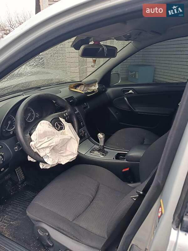 Седан Mercedes-Benz C-Class 2007 в Запоріжжі