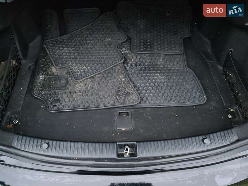 Седан Mercedes-Benz C-Class 2019 в Киеве фото 16 Седан Mercedes-Benz C-Class 2019 в Киеве