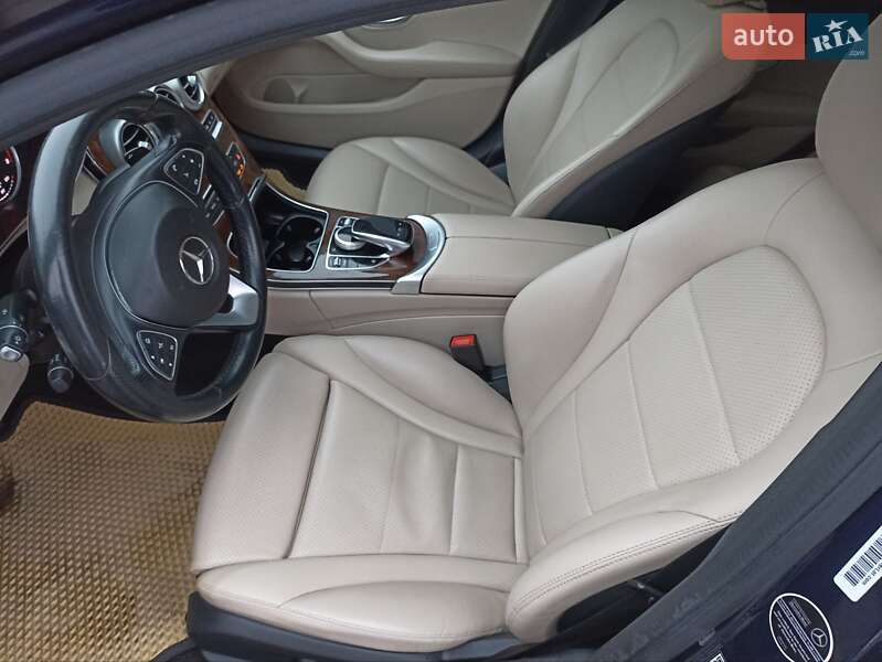 Седан Mercedes-Benz C-Class 2016 в Львові