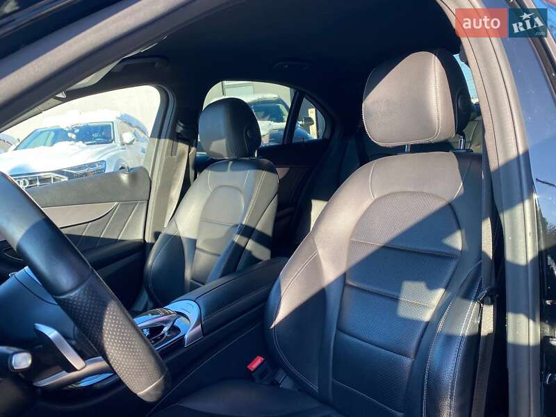 Седан Mercedes-Benz C-Class 2019 в Львове